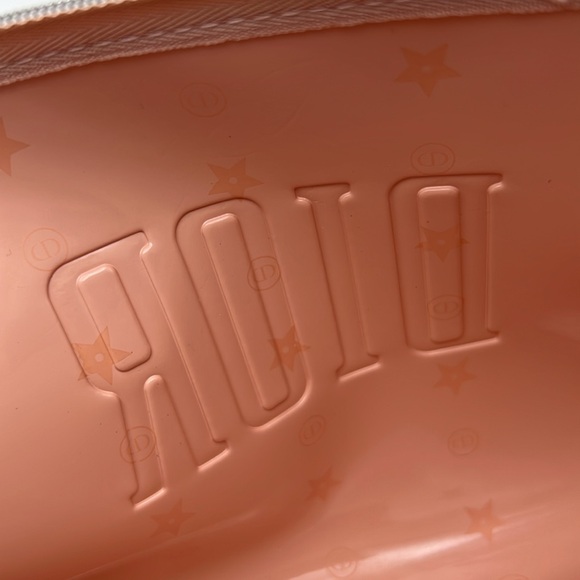 DiorPink Cosmetic Pouch“D” Star Zipper Charm, SkinGlow, Valentino Lipstick & EDP - Picture 16 of 17